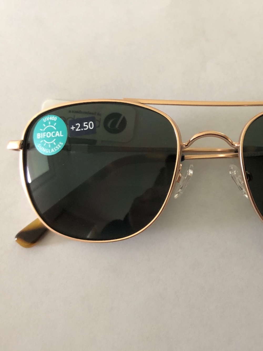 NEW Peepers Gold Polarized BIFOCAL Sunglass Readers +2.50